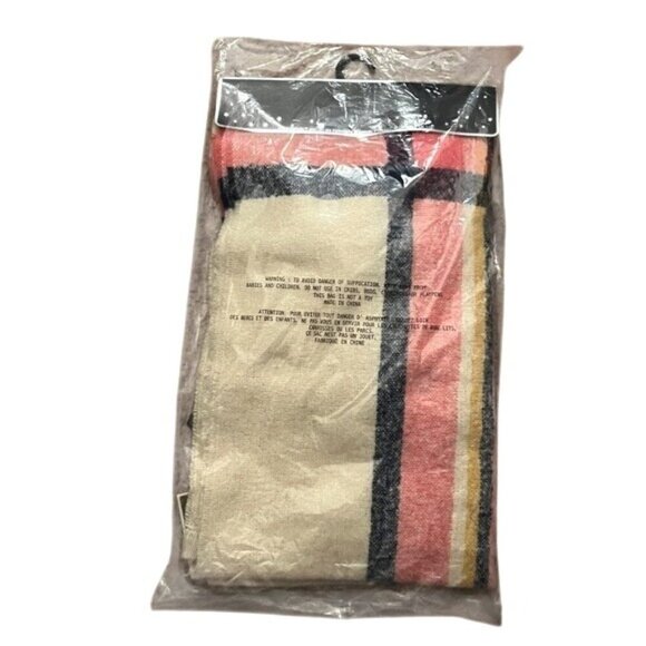 Vince Camuto Beanie & Scarf Set O/S Pink Plaid Pattern Knit Acrylic Winter NWT - Picture 4 of 5